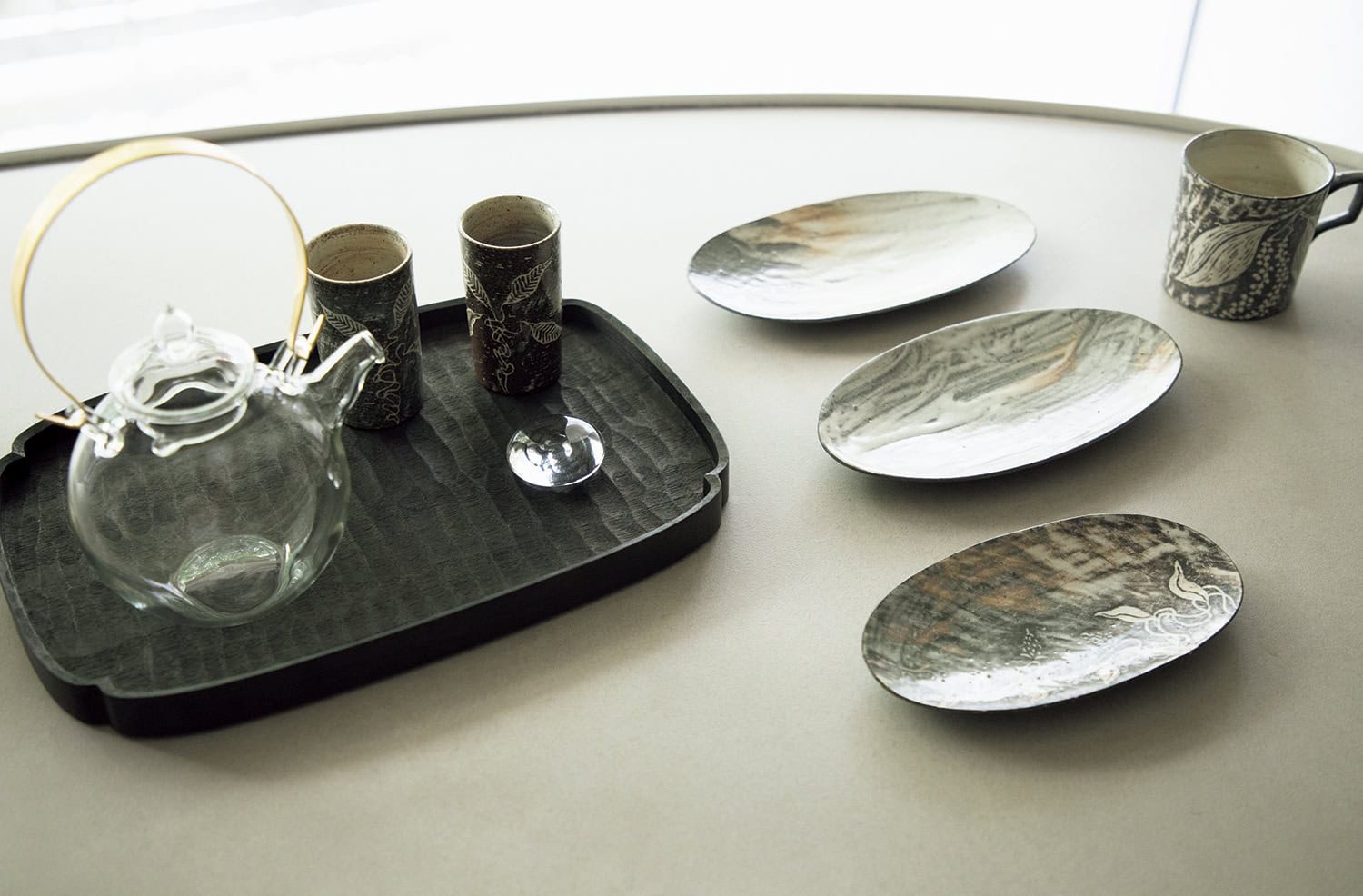 WOL Hannam（ウォル ハンナム）で取り扱われている作家のお皿やカップ