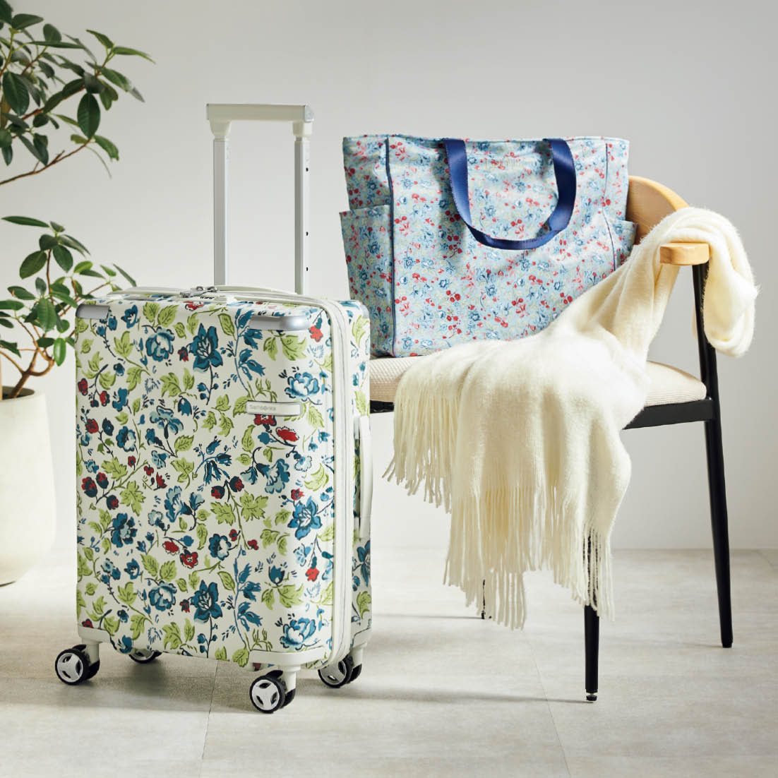 ローラ アシュレイ】と過ごす、至福のご自愛週末。バッグからスーツ