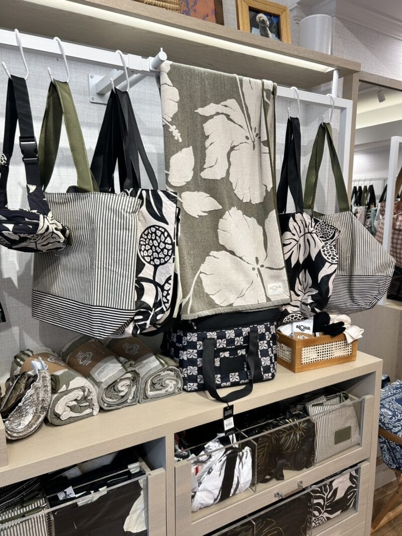 落ち着いたカラーも