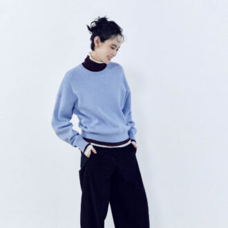 【ユニクロ】もうこれ以外着られない…？目利きが厳選「肌触りも見た目も100点」な傑作トップス