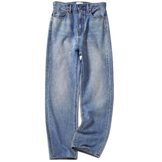 デニムパンツ￥19,800（アングリッド）