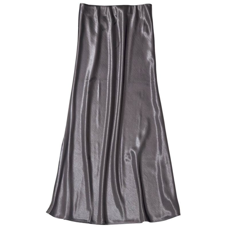 スカート￥8,910（ラヴィッシュゲート）