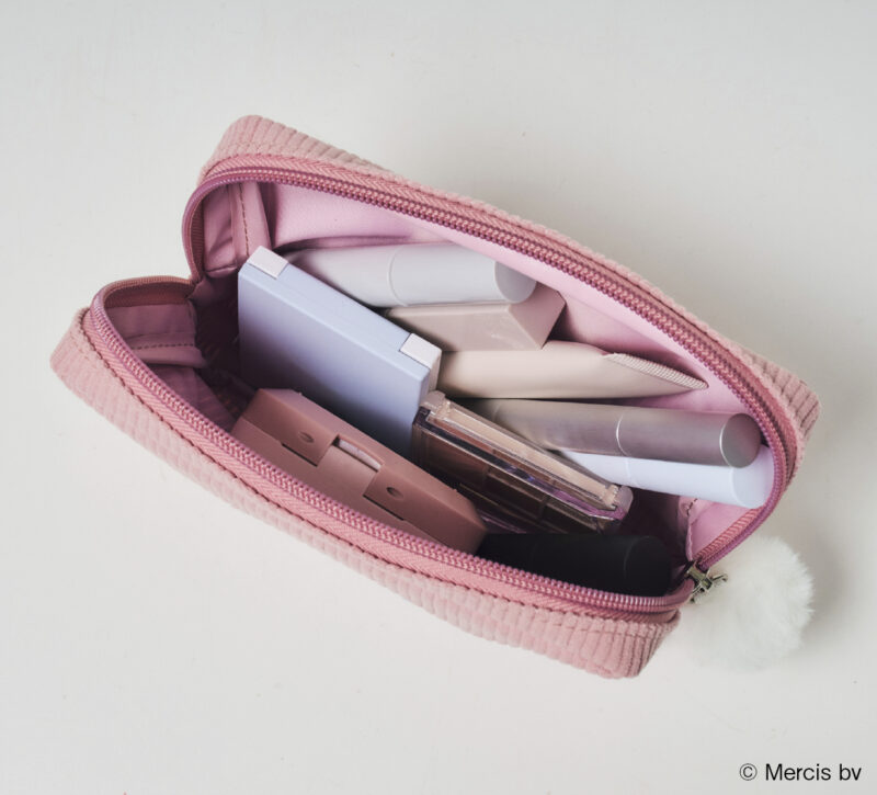 コスメを収納するとこんな感じ