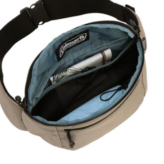 小分けに便利なジッパーポケット