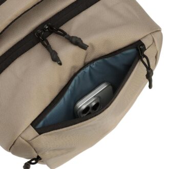 前持ち時に取り出しやすい小物ポケット