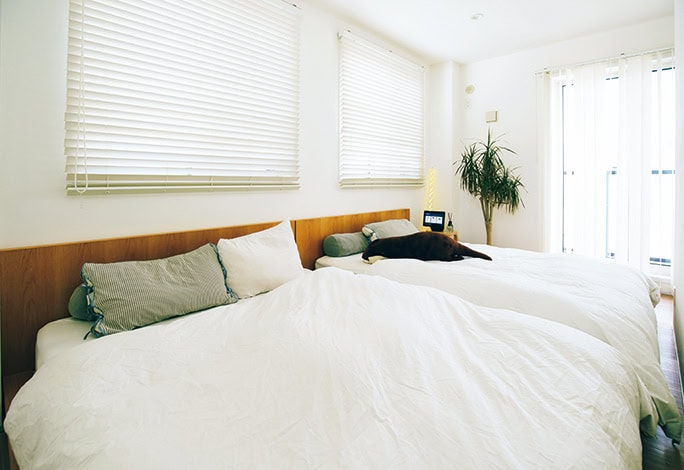 ベッドルームには、家族みんなで寝れるようクイーンサイズのベッドが2つ