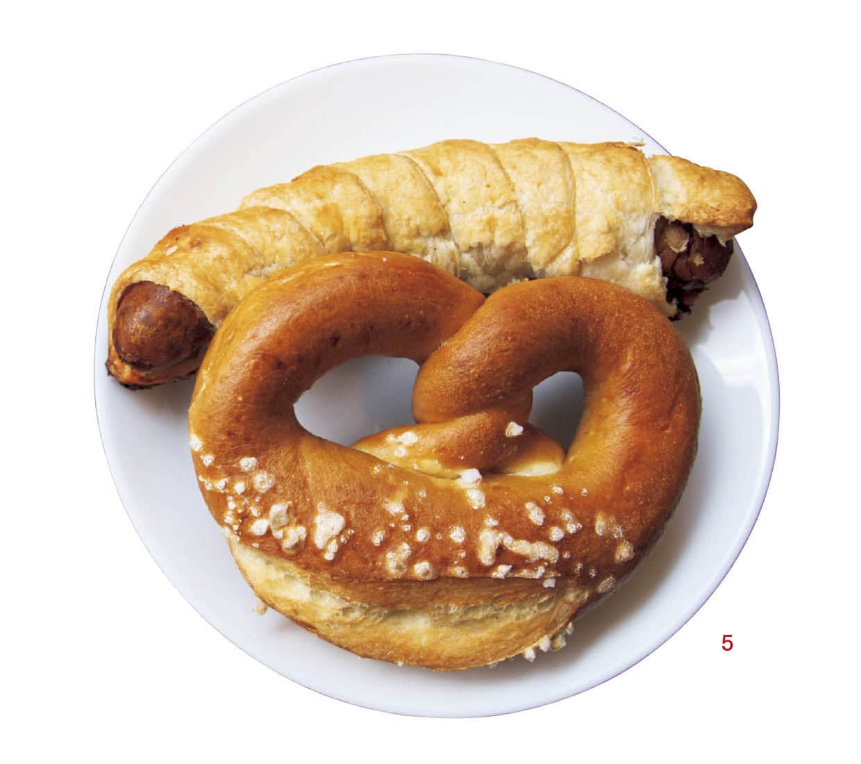 5.自家製ソーセージパイ(₩4,500)とプレッツェル(₩3,500)。