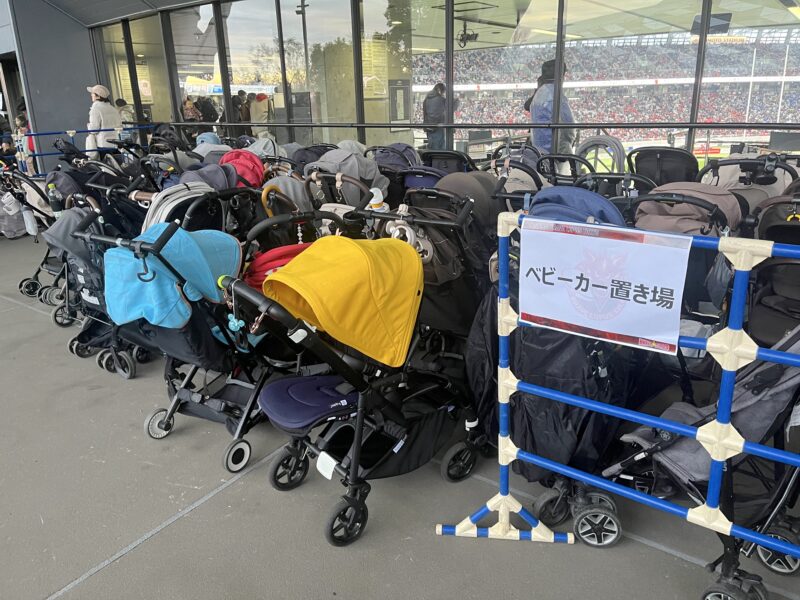 ベビーカー置き場