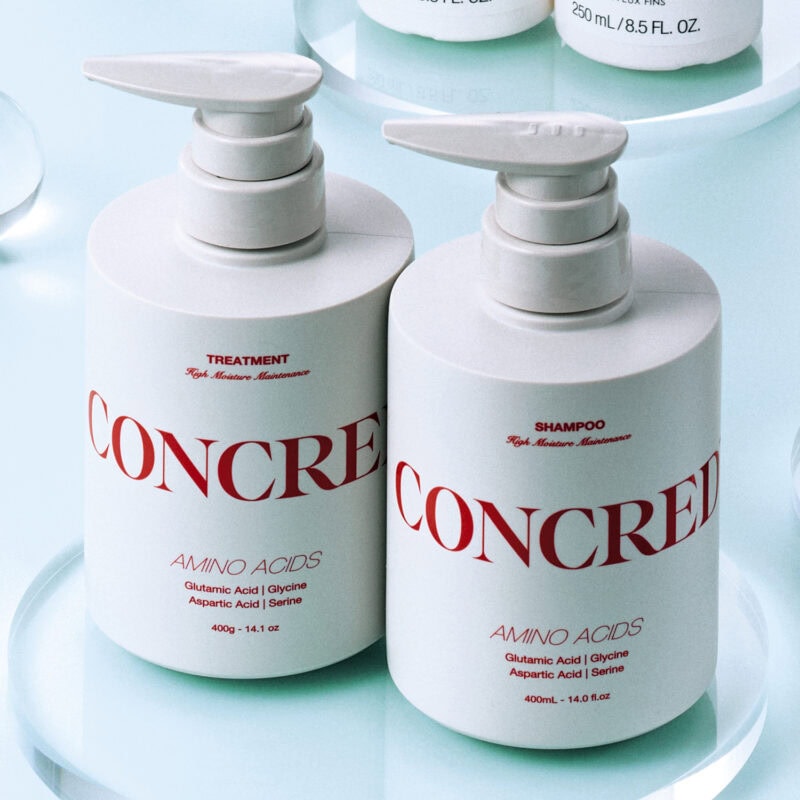 コンクレッド （右）ハイモイスチャー メンテナンス シャンプー、（左）ハイモイスチャー メンテナンス トリートメント