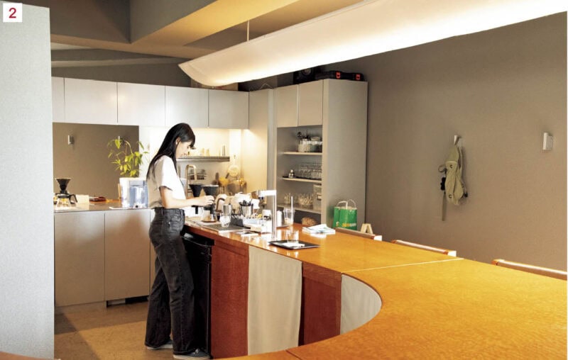 2･3.ヨーロッパを中心に豆は20種類以上揃えており買うこともできる。アワードで優勝経験がありコーヒーマニアも納得のラインナップ。