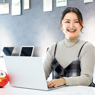 お仕事中の山下香子さん