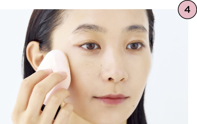 【4】スポンジで手早くタッピング