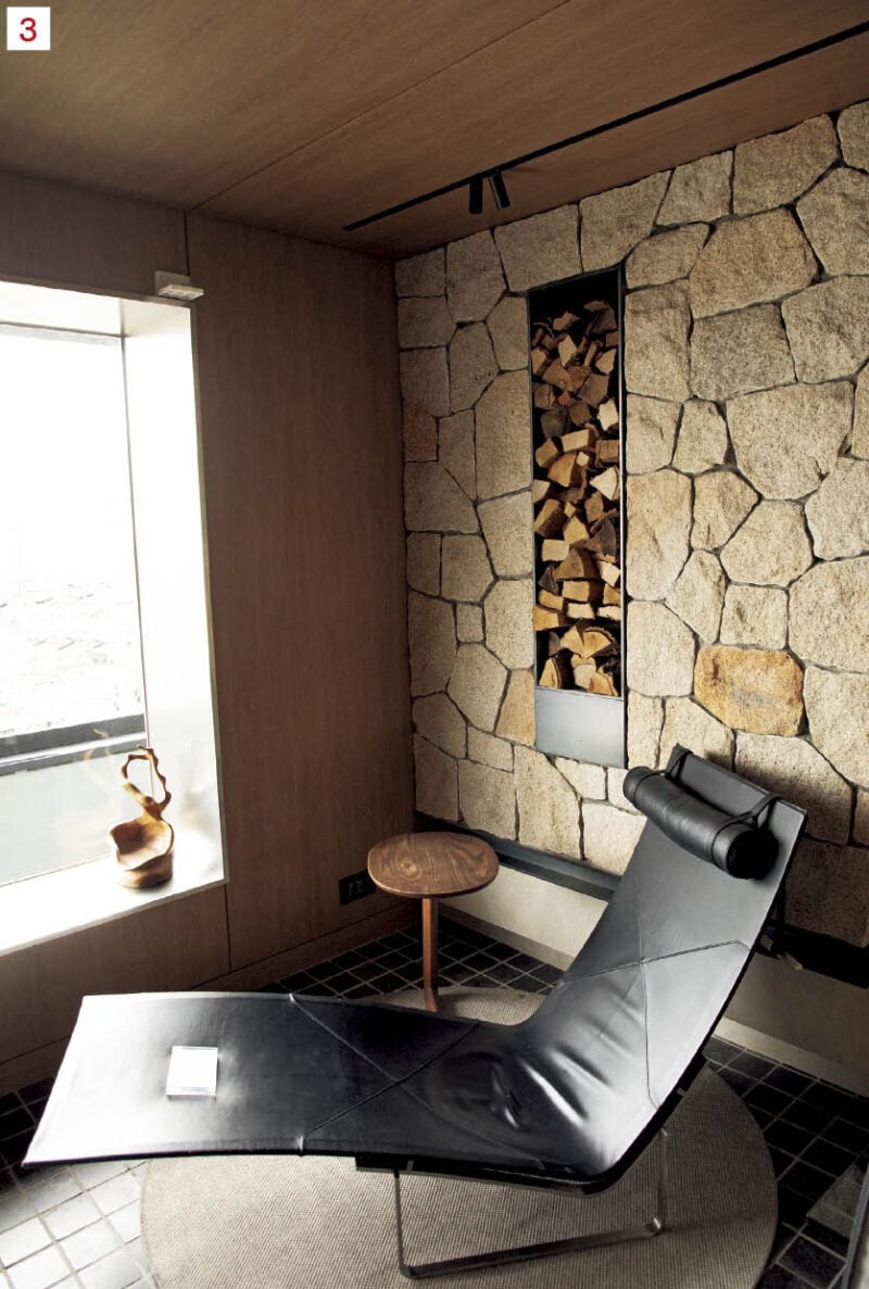 3･4.商業圏から離れた立地にもかかわらずリピーターが多いそう。スペースごとに異なるテーブルや椅子、照明が配置されていて、何度訪れても新鮮味がある。