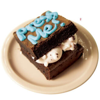 2･3.「Press Me!を押すとブタちゃんが出てくるのが斬新で盛り上がる！ 子どもも喜びそう♡」プレスブラウニー（₩9,000）。