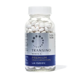 しみ対策成分としてビタミンCを2000mg、L-システインを240mg配合。肌の内側からしみ・そばかすを緩和する。[第3類医薬品] 270錠 ￥4,840（第一三共ヘルスケア）