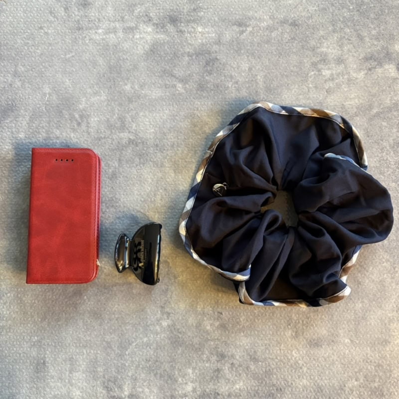 スマホと比べてこの大きさ！