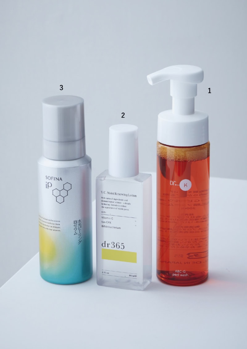 1_ABC-Gピールウォッシュ(ドクターケイ) 2_V.C. モイストリニューイングローション(dr365) 3_ソフィーナ iP 水光ピーリング泡セラム(花王)