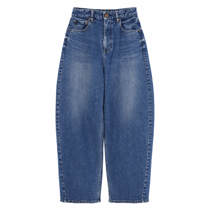 別注バレルデニム￥25,300（レッドカード フォー トゥモローランド／トゥモローランド）