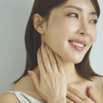 大野真理子さんの「ネックケア」