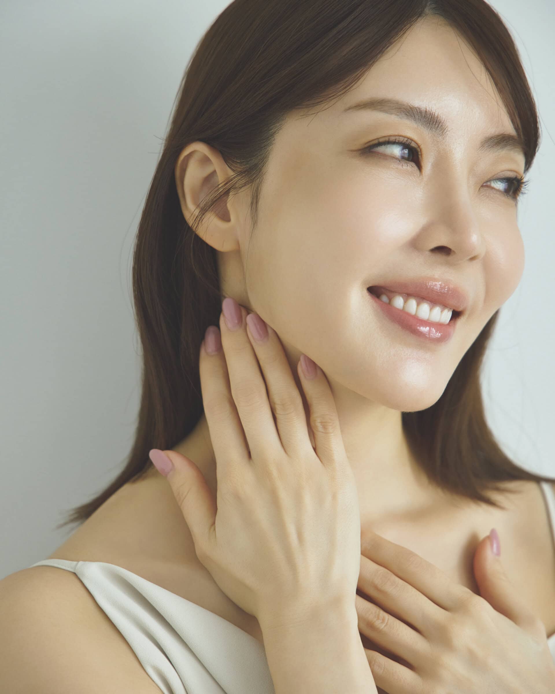 大野真理子さんの「ネックケア」