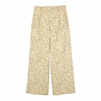 デニム￥46,640（テラ／ティースクエア プレスルーム）