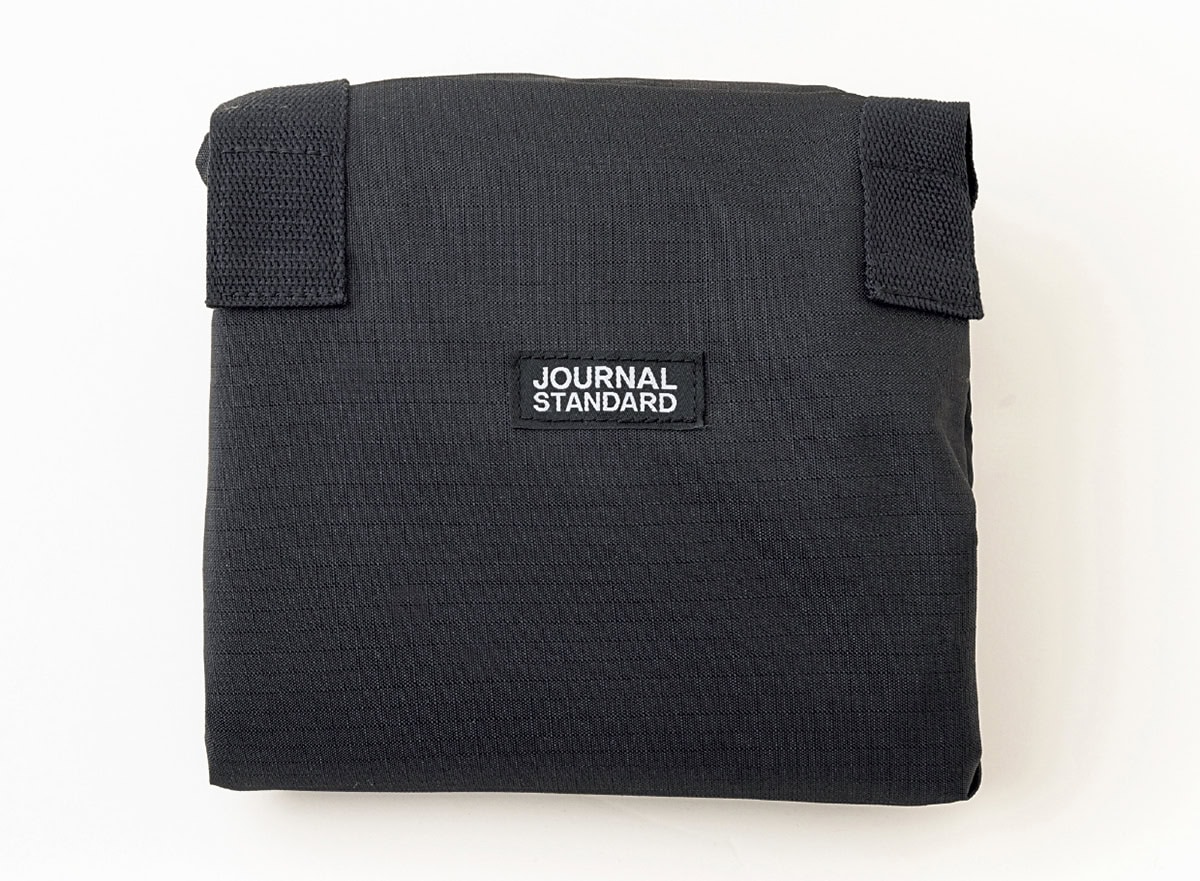 コンパクトにたたんで持ち運ぶこともできる