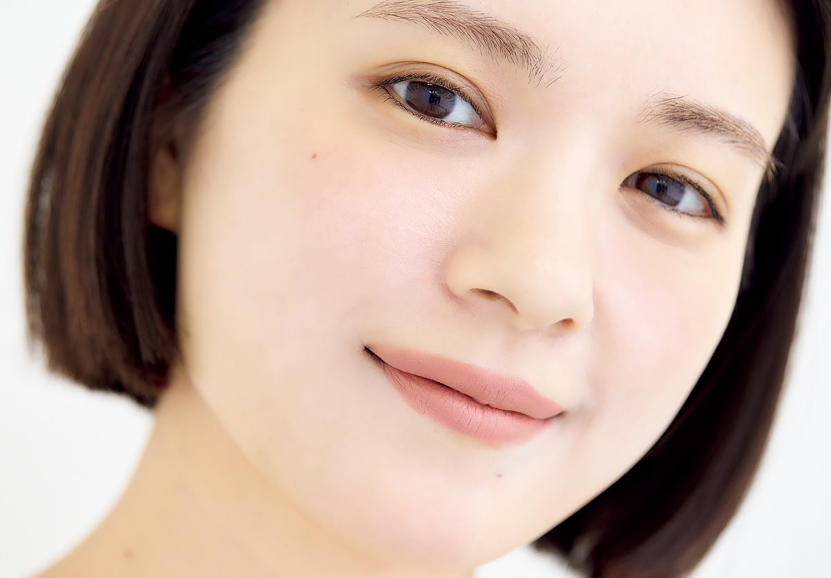 口横に超接近！『イガリシノブの超接近メイク塾』