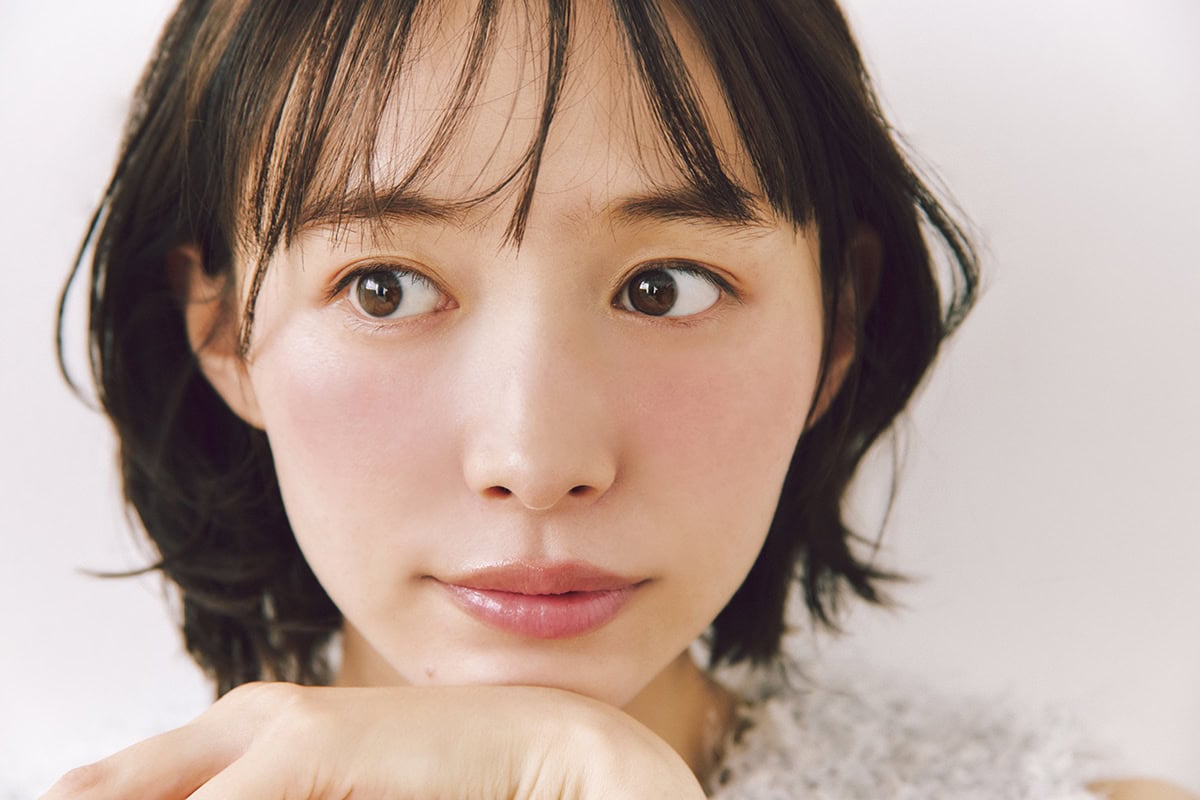 「青みピンクチーク」で作る理想の大人の可愛げフェイス　モデル＝井桁弘恵