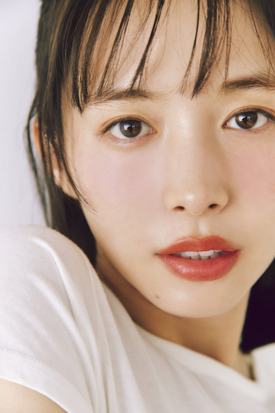 脱・完璧リップの塗り方　モデル＝井桁弘恵