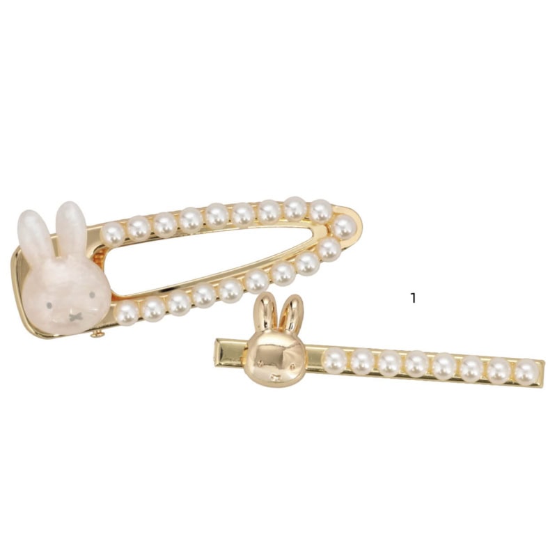 1.パールをあしらったきらびやかなヘアクリップのセット。MFヘアクリップset ¥1,760(粧美堂)