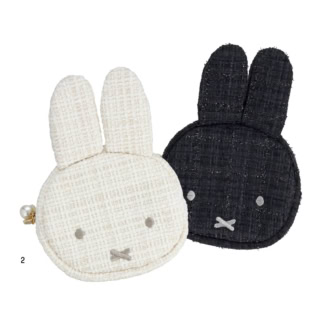 2.クラシカルなツイード生地が上品な、コスメもたっぷり入る収納力◎のポーチ。MFダイカットポーチ［H8.6×W13.5］ 各¥2,750（粧美堂）