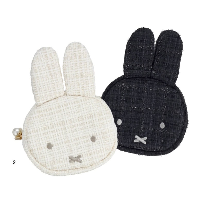 2.クラシカルなツイード生地が上品な、コスメもたっぷり入る収納力◎のポーチ。MFダイカットポーチ［H8.6×W13.5］ 各¥2,750（粧美堂）