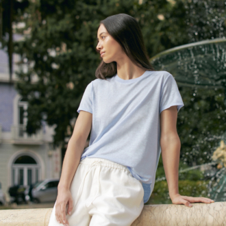 リネンクルーネックT￥3,990