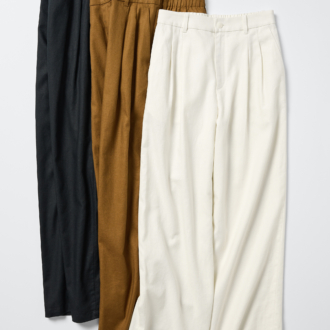 リネンブレンドストレートパンツ各￥4,990