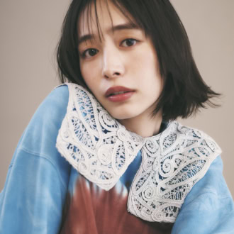 「去年の服が新鮮に見える」プロが予測する、春夏ファッションを格上げするレースの魔法