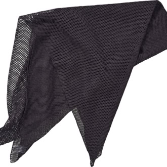 頭にも腰にも、三角フォルムのメッシュスカーフが涼やかでこれからのシーズンに活躍。スカーフ￥26,400（スロー／オデット エ オディール 新宿店）