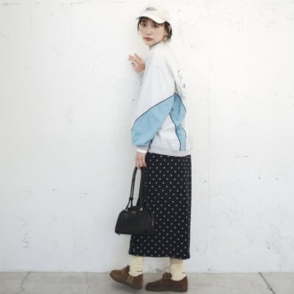 【2026春夏】ボトムは「一癖」が正解。レイヤードで楽しむ巻きミニ＆1枚で映える柄スカート