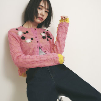 【30代必見】テクニックいらずで即おしゃれ！マルチボーダー＆立体フラワーなど、一枚で着映える本命トップス