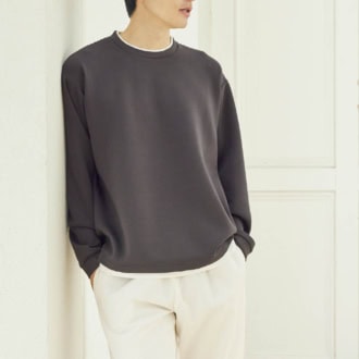 プルオーバー¥1,419（シーズン リーズン バイ リン アンド レッド／しまむら）　パンツ（しまむら参考商品）