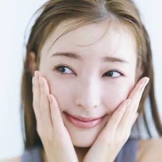 【保存版】肌のSOSを見逃さない！カサつき・ゴワつき・化粧水がしみる時の「肌状態別」の鉄壁ケア