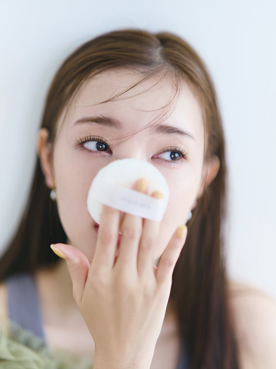 ゆらぎ肌メイク【STEP2】フェイスパウダー　モデル＝宮本茉由