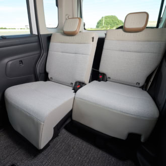 座席のスライドがスムーズにできる