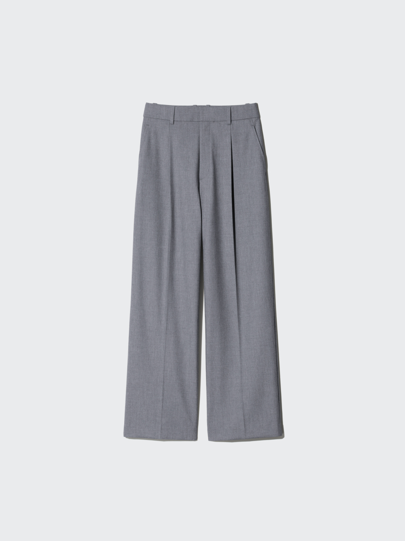 タックワイドパンツ ¥3,990→¥2,990 （5/1～5/3）