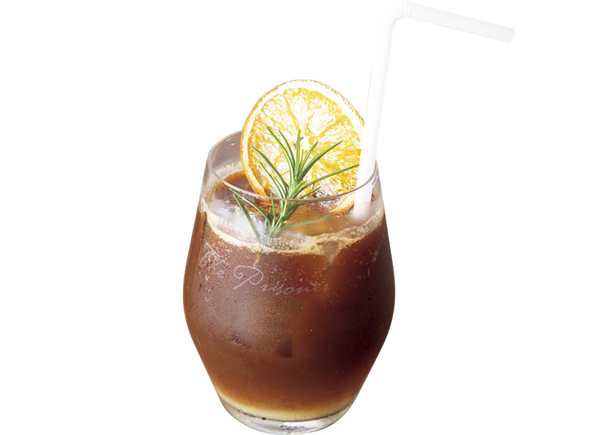 コーヒーを使ったお洒落なカクテルも人気。エスプレッソ・サングリア¥990