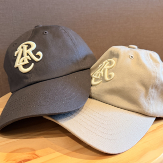 『ZHYVAGO COFFEE ROASTERY』のキャップ