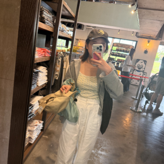 『ZHYVAGO COFFEE ROASTERY』のキャップ