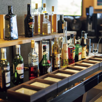 ビール、ワイン、各種リキュールなど
