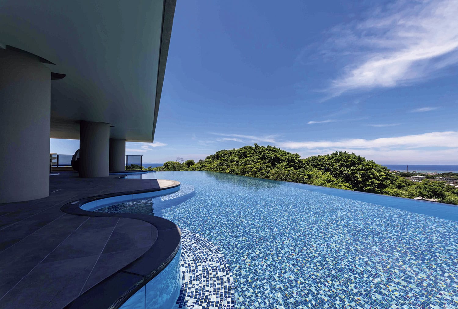 グランディスタイル沖縄読谷ホテル&リゾートのプール