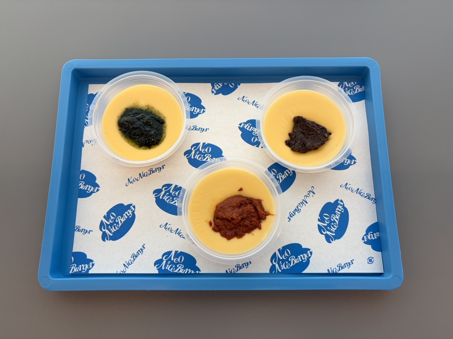 ネオナイスバーガー　ジャンキーチーズディップ３種