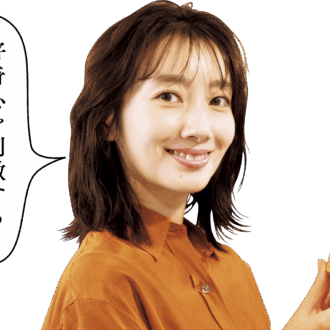 カカオマスタードを手にしている波瑠さん「好奇心を刺激するチョコがたくさん！」